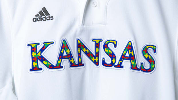 20230330_BSB_Jersey_AMD_0118-1500x1000